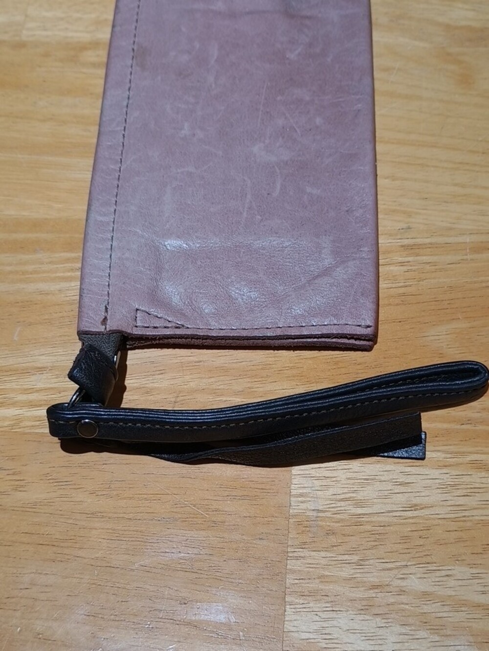 Compact Mauve Leather Wristlet Clutch with Strap - Picture 5 of 11